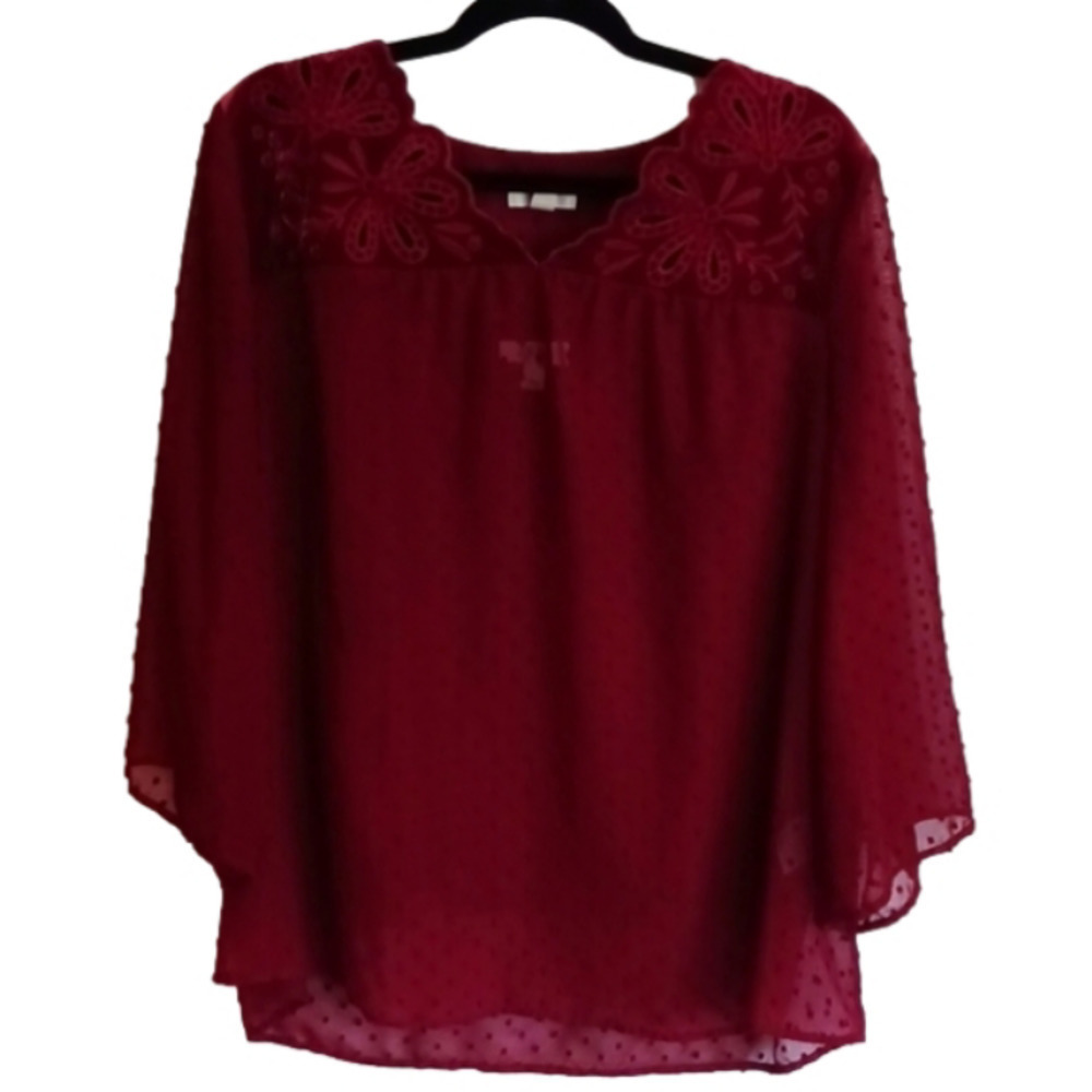 WOMAN'S shirt large